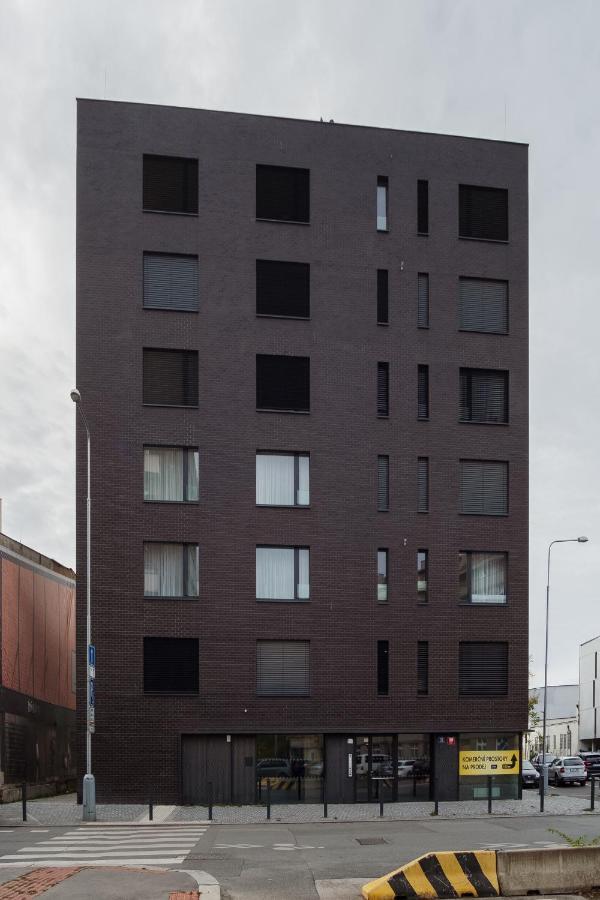 Days - Stylish W Balcony - Trendy Neighborhood Appartement