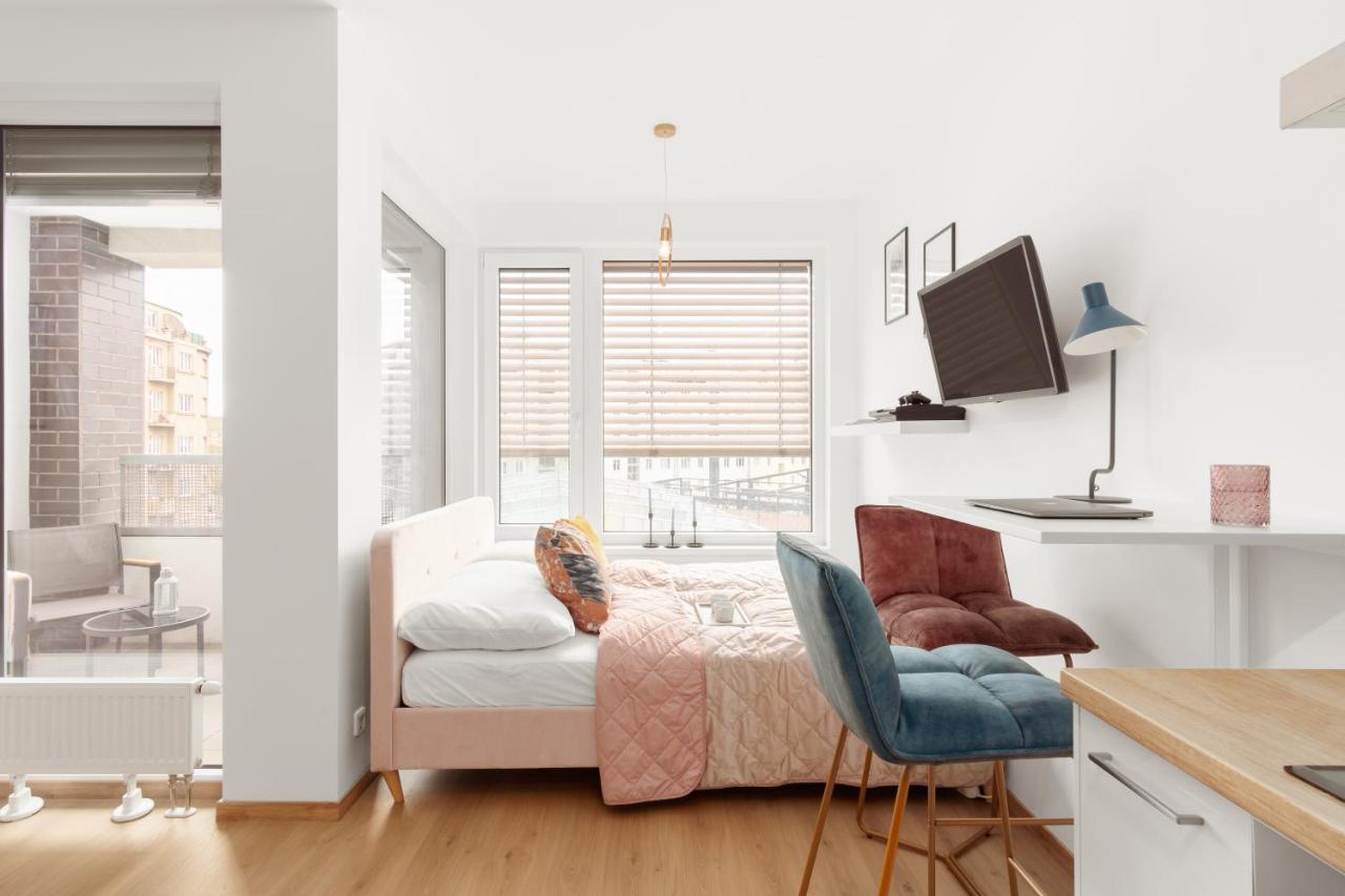 Days - Stylish W Balcony - Trendy Neighborhood Appartement Praag