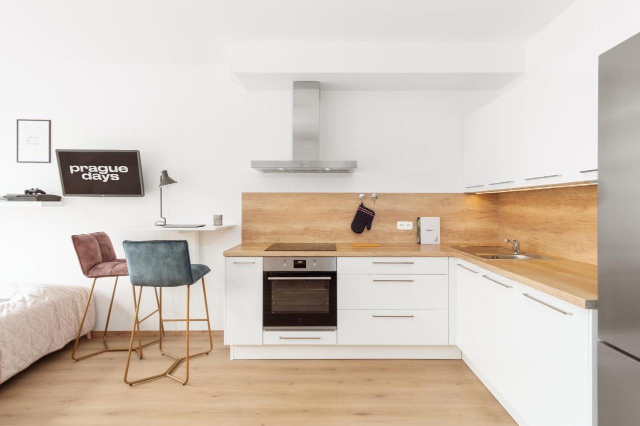 Days - Stylish W Balcony - Trendy Neighborhood Appartement Praag